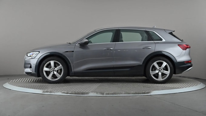 2022 Audi E-tron