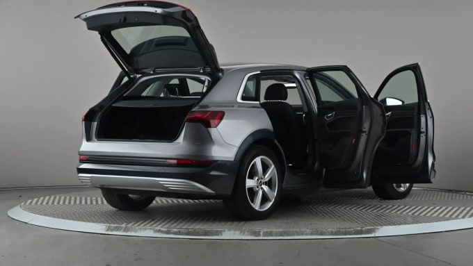 2022 Audi E-tron