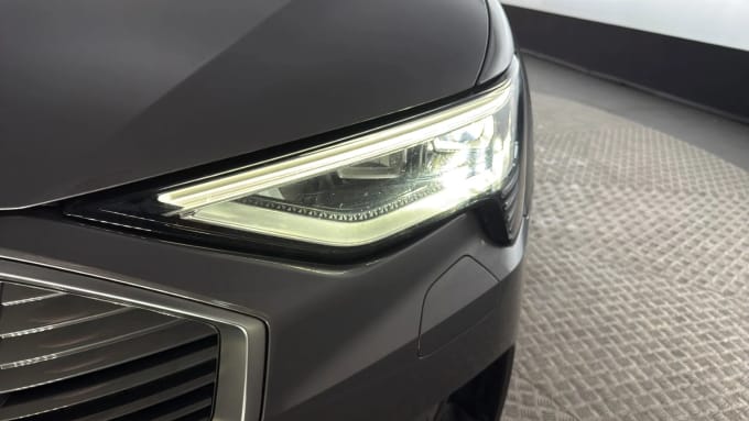 2022 Audi E-tron