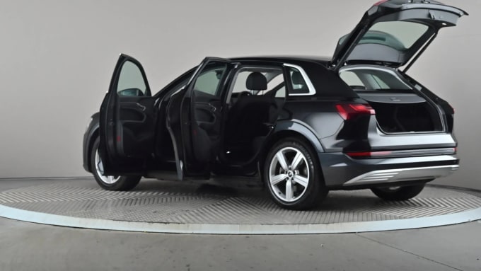 2022 Audi E-tron