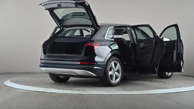 2022 Audi E-tron
