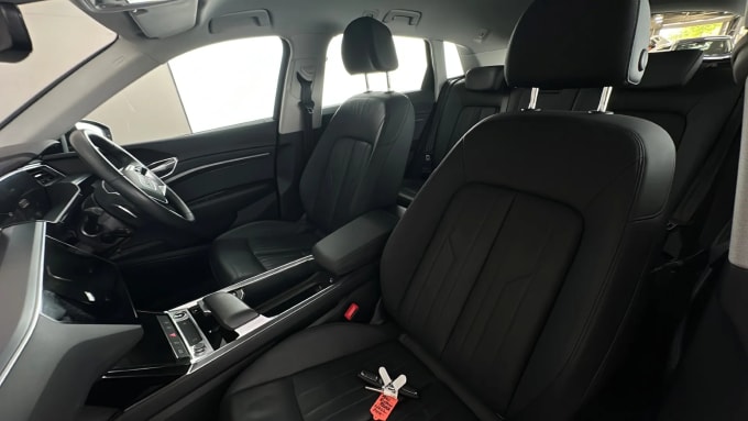 2022 Audi E-tron