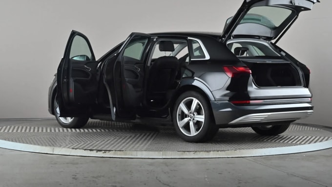 2022 Audi E-tron
