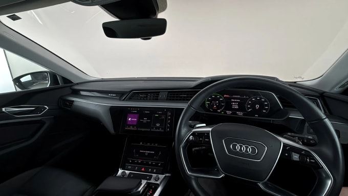 2022 Audi E-tron