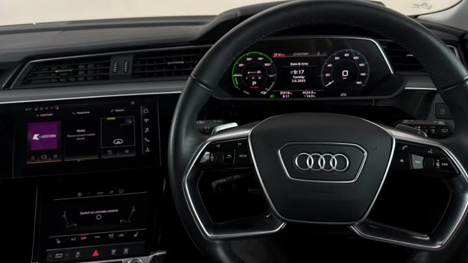 2022 Audi E-tron