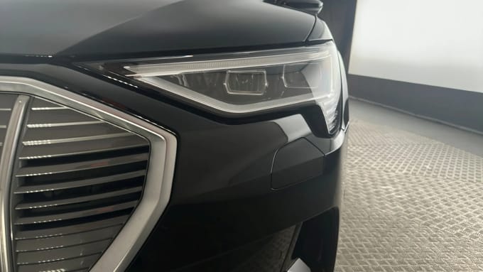 2022 Audi E-tron