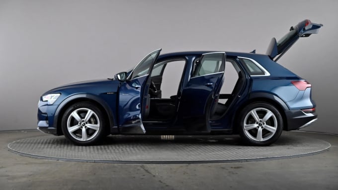 2022 Audi E-tron