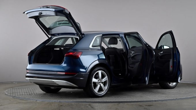 2022 Audi E-tron