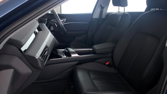 2022 Audi E-tron