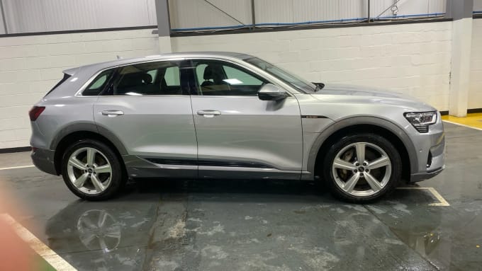 2022 Audi E-tron