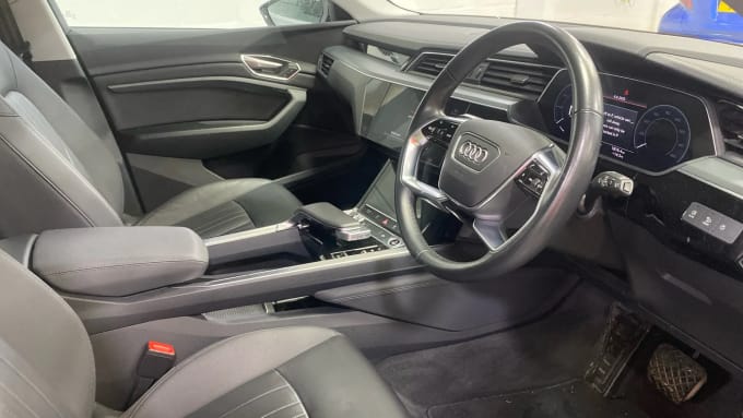2022 Audi E-tron