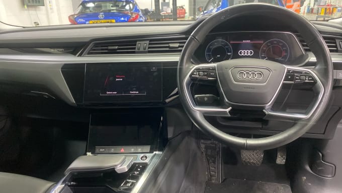 2022 Audi E-tron
