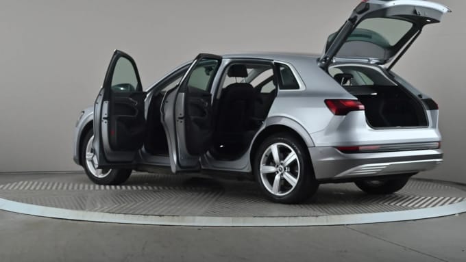 2022 Audi E-tron