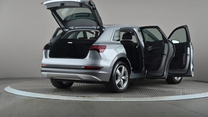 2022 Audi E-tron