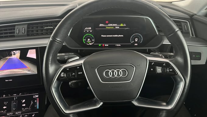 2022 Audi E-tron
