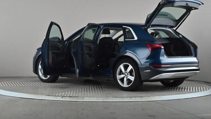 2022 Audi E-tron