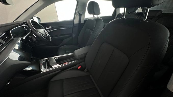 2022 Audi E-tron