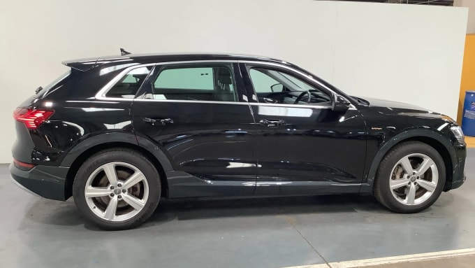 2020 Audi E-tron