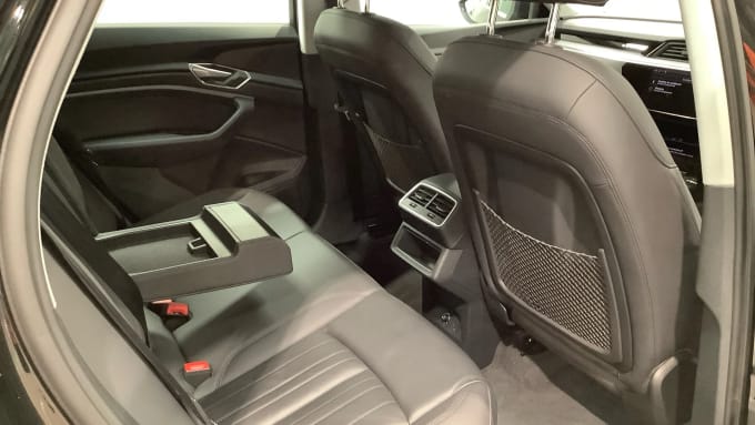 2020 Audi E-tron