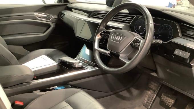 2020 Audi E-tron