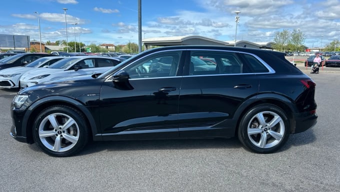 2022 Audi E-tron