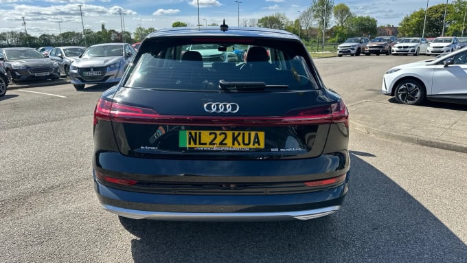 2022 Audi E-tron