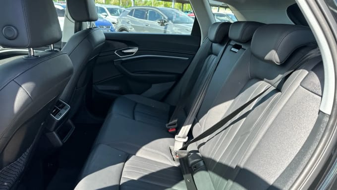 2022 Audi E-tron