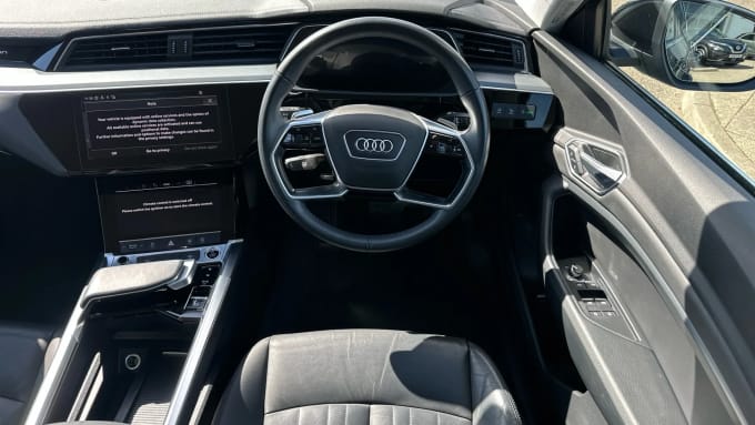 2022 Audi E-tron