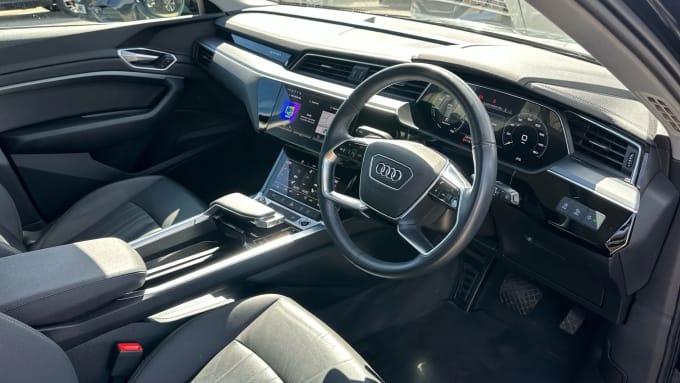 2022 Audi E-tron