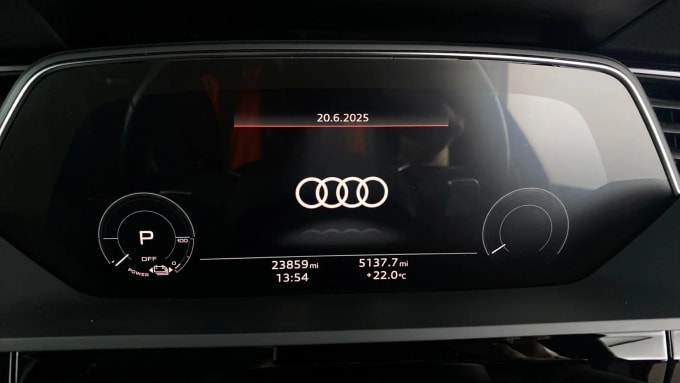 2022 Audi E-tron