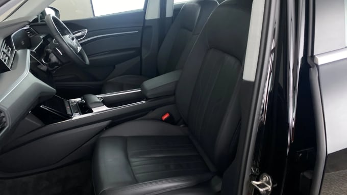 2022 Audi E-tron