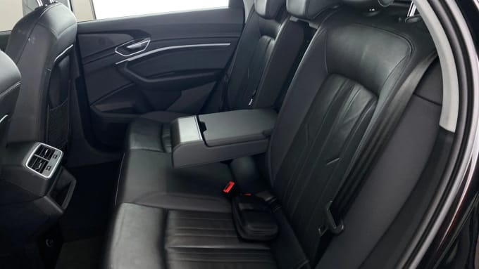 2022 Audi E-tron