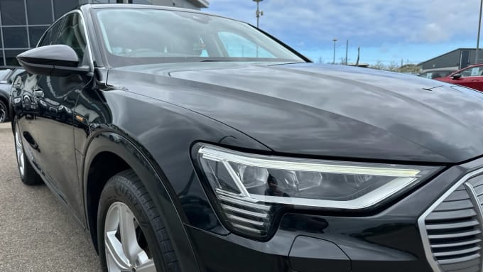 2022 Audi E-tron