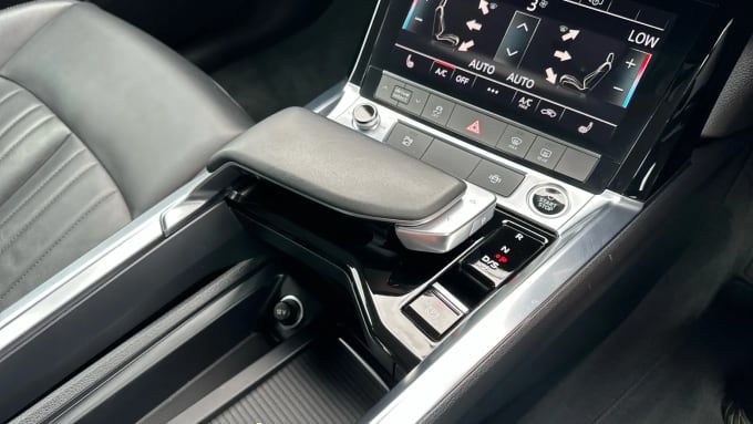 2022 Audi E-tron