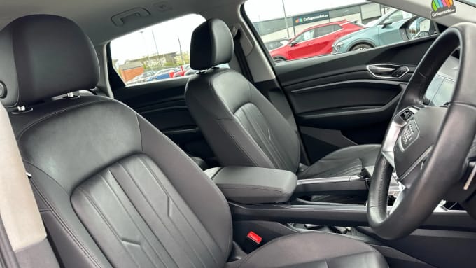 2022 Audi E-tron