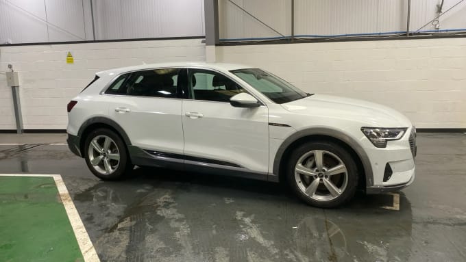 2022 Audi E-tron