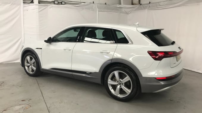 2022 Audi E-tron