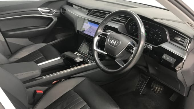 2022 Audi E-tron