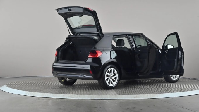 2022 Audi A1