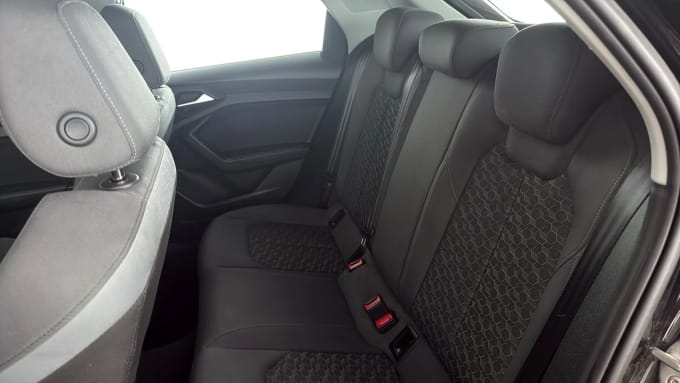 2022 Audi A1
