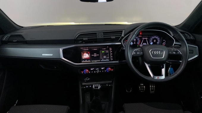 2021 Audi Q3