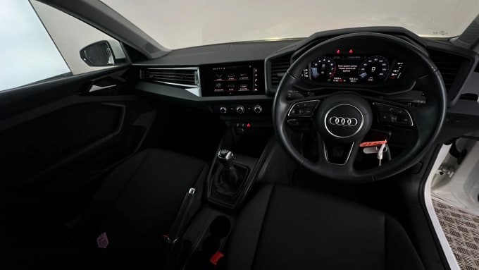 2022 Audi A1