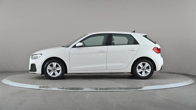2022 Audi A1