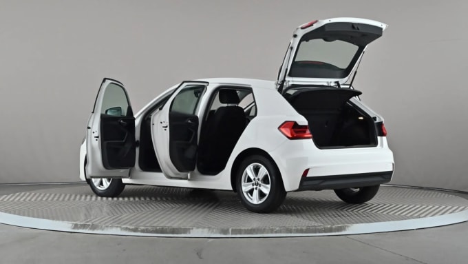 2022 Audi A1