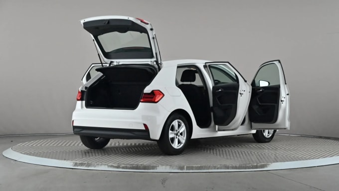 2022 Audi A1