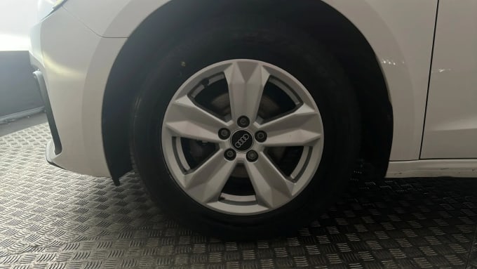 2022 Audi A1