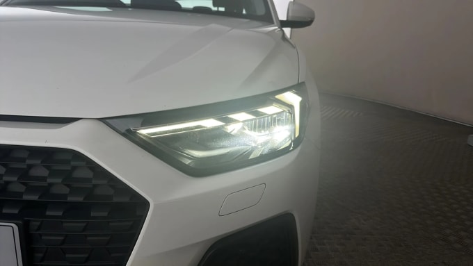 2022 Audi A1