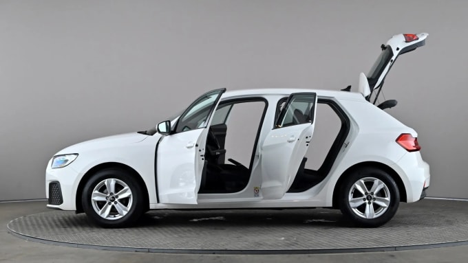 2022 Audi A1