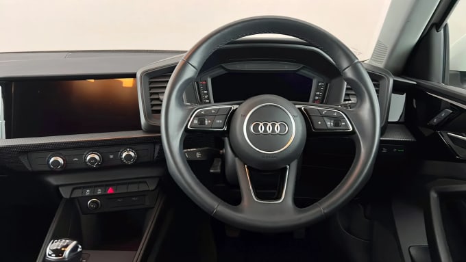 2022 Audi A1