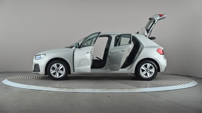 2022 Audi A1